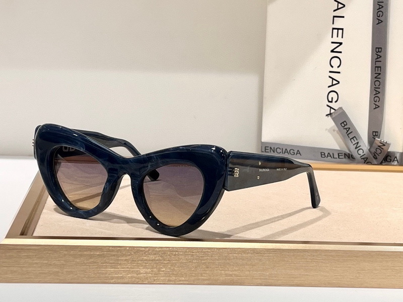 Balenciaga Sunglasses(AAAA)-405