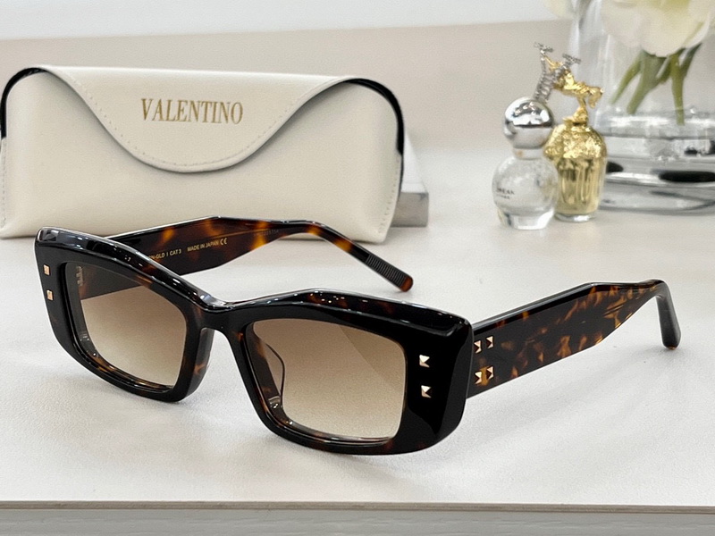 Valentino Sunglasses(AAAA)-352