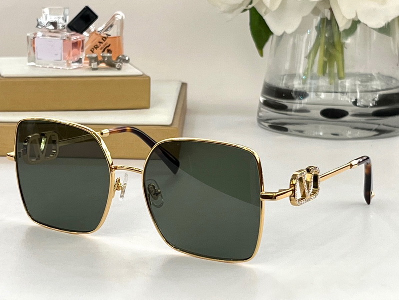 Valentino Sunglasses(AAAA)-341
