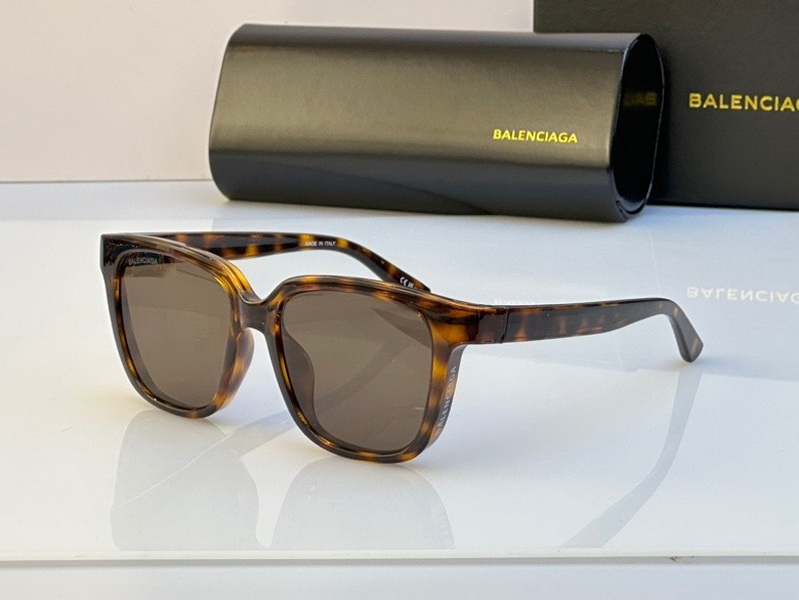 Balenciaga Sunglasses(AAAA)-386