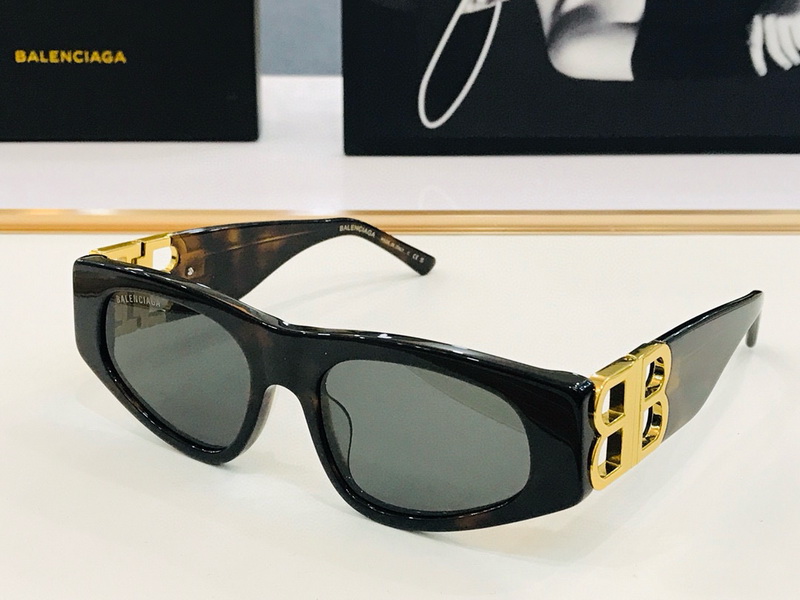 Balenciaga Sunglasses(AAAA)-381