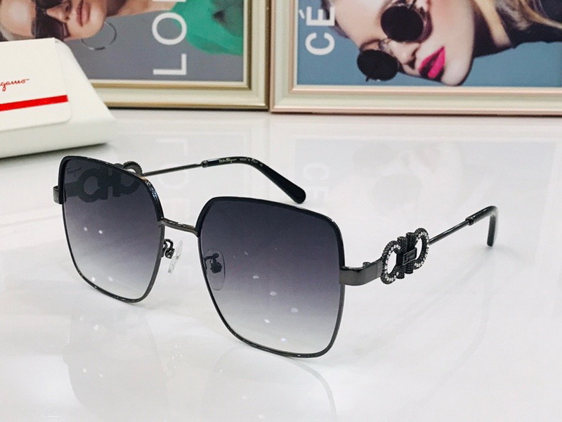 Ferragamo Sunglasses(AAAA)-403