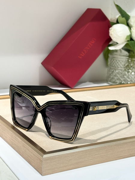 Valentino Sunglasses(AAAA)-315