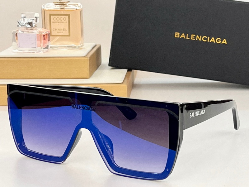Balenciaga Sunglasses(AAAA)-361