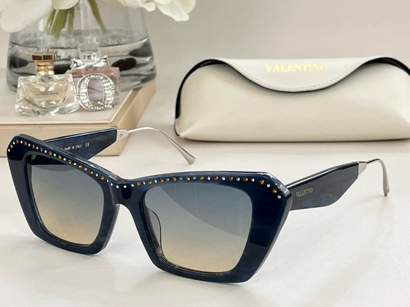 Valentino Sunglasses(AAAA)-310