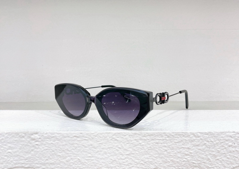 Ferragamo Sunglasses(AAAA)-381