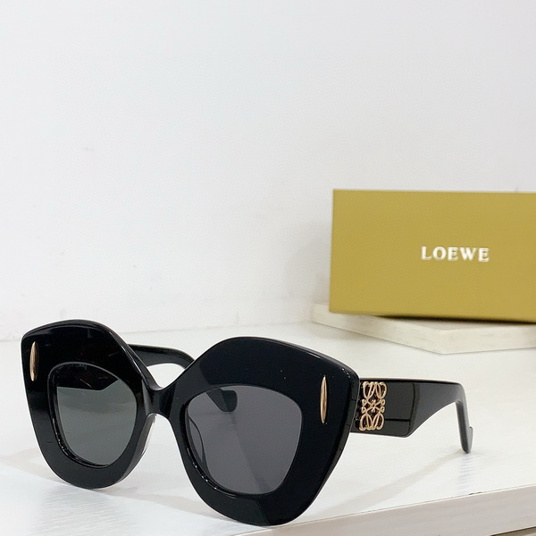 Loewe Sunglasses(AAAA)-240