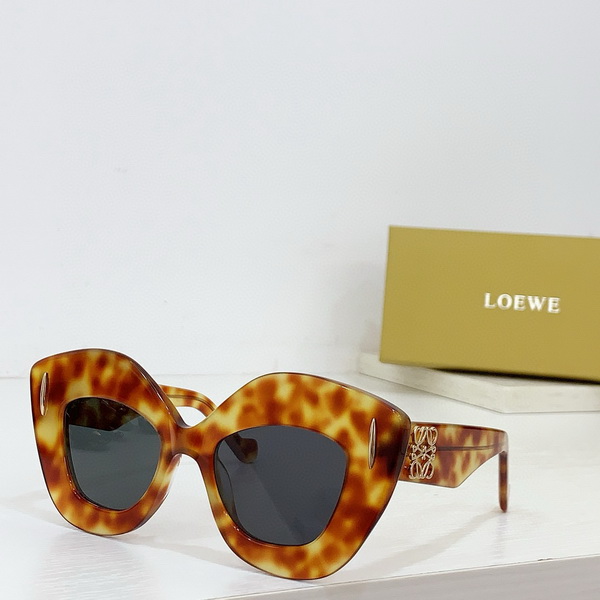 Loewe Sunglasses(AAAA)-239