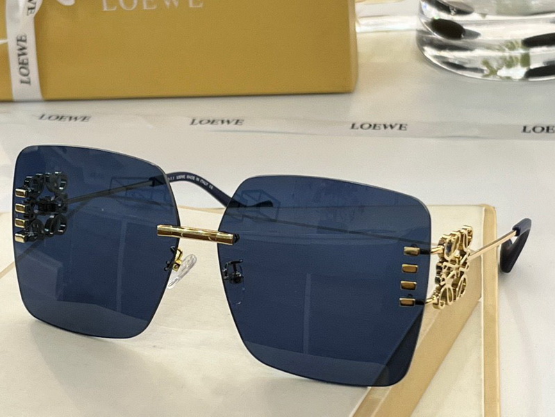Loewe Sunglasses(AAAA)-219