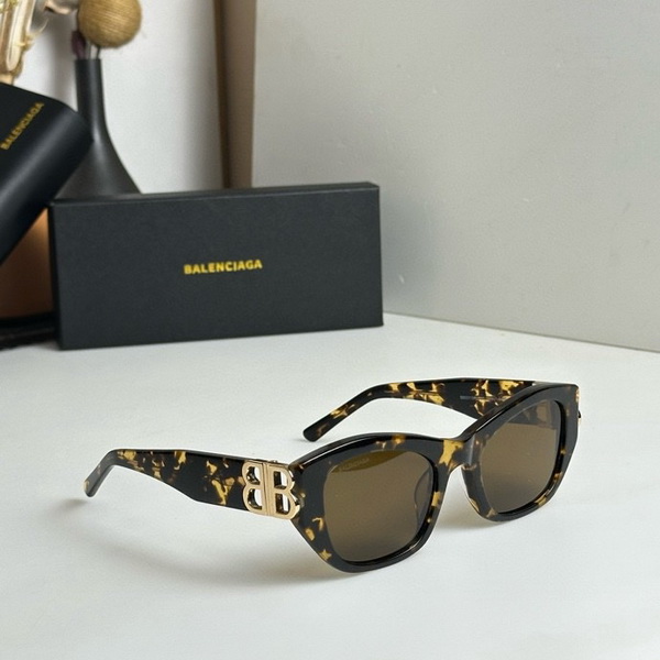 Balenciaga Sunglasses(AAAA)-318