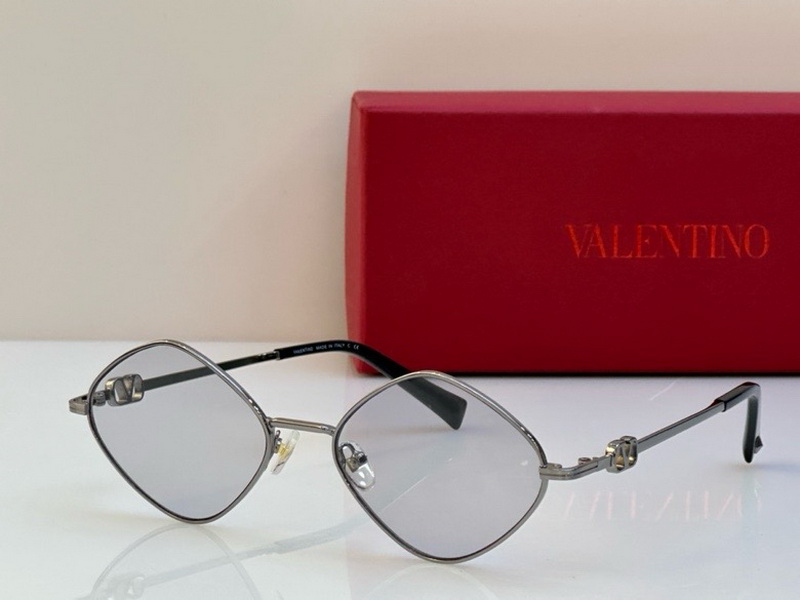 Valentino Sunglasses(AAAA)-262