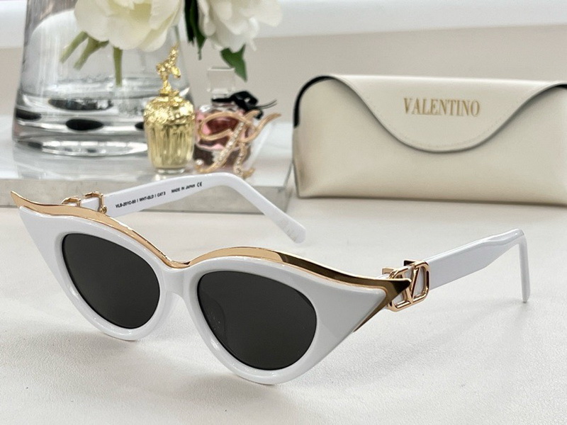 Valentino Sunglasses(AAAA)-255