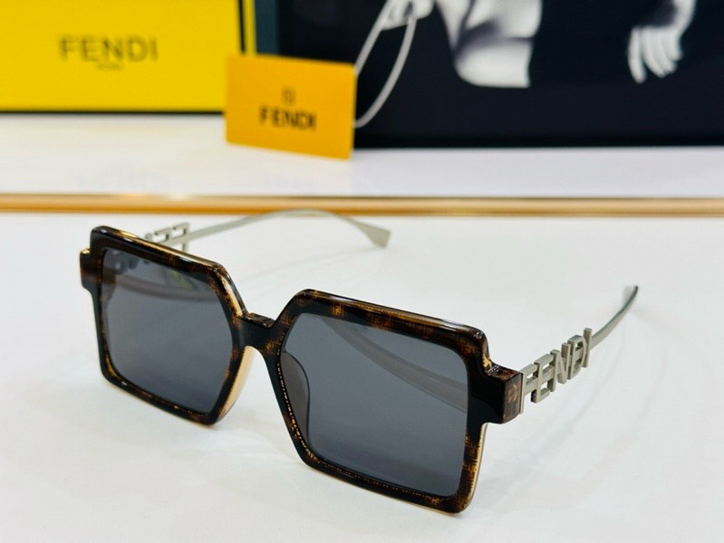 Fendi Sunglasses(AAAA)-447