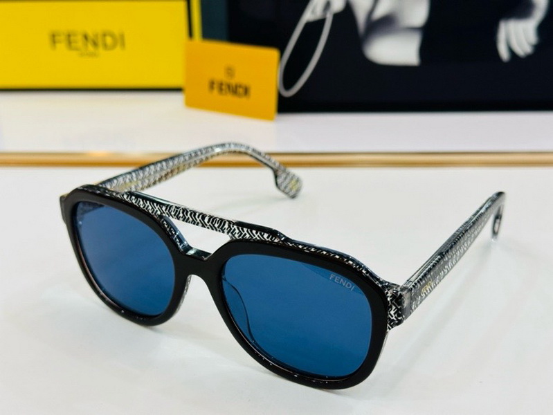 Fendi Sunglasses(AAAA)-424