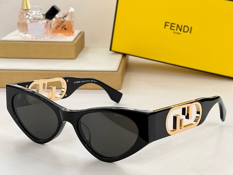 Fendi Sunglasses(AAAA)-420