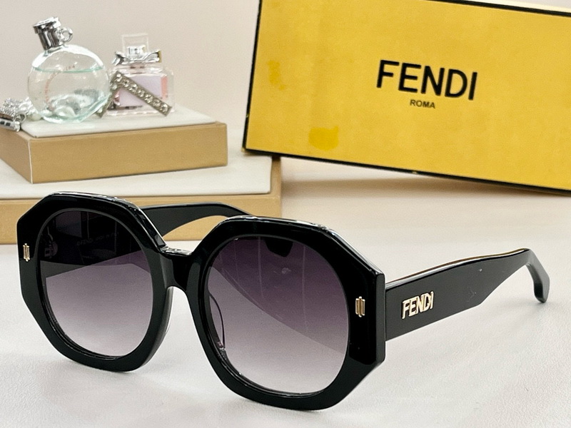 Fendi Sunglasses(AAAA)-418