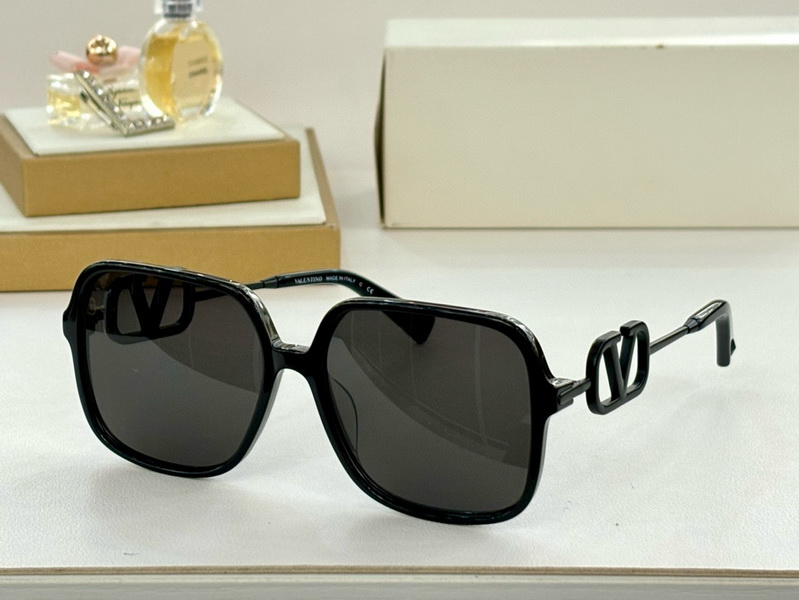 Valentino Sunglasses(AAAA)-212