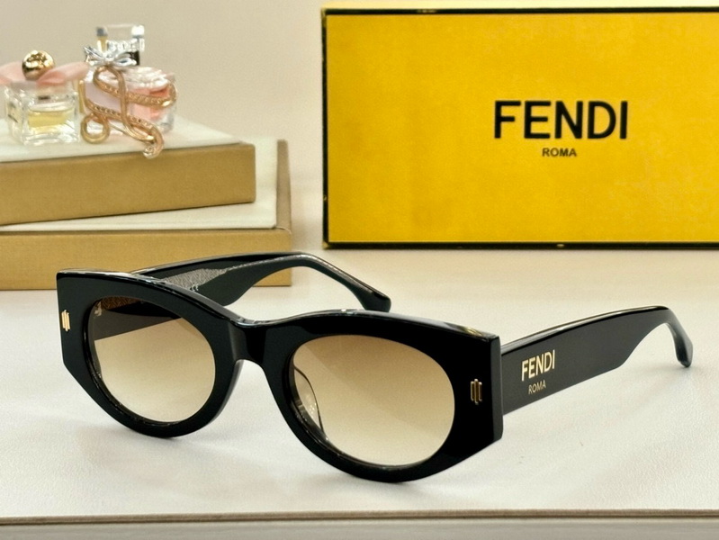 Fendi Sunglasses(AAAA)-405