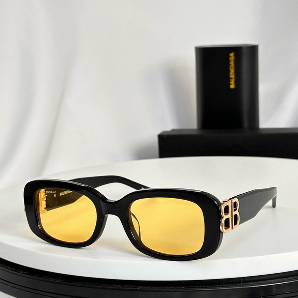 Balenciaga Sunglasses(AAAA)-231