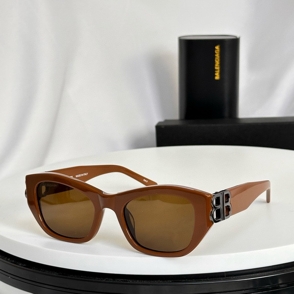 Balenciaga Sunglasses(AAAA)-226