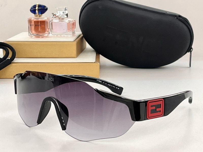 Fendi Sunglasses(AAAA)-376