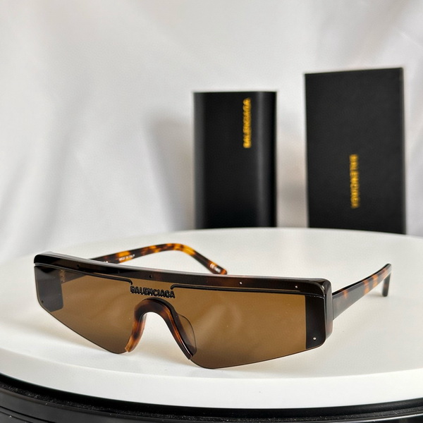 Balenciaga Sunglasses(AAAA)-213