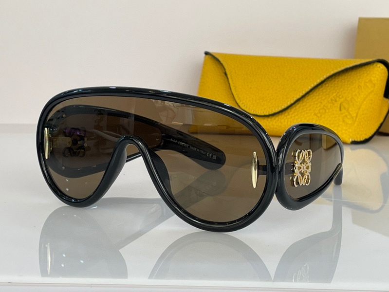 Loewe Sunglasses(AAAA)-042
