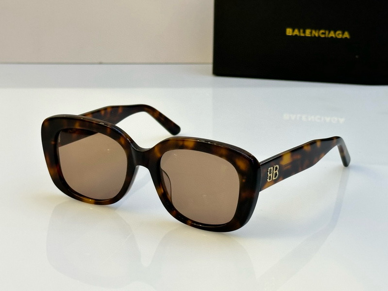 Balenciaga Sunglasses(AAAA)-197