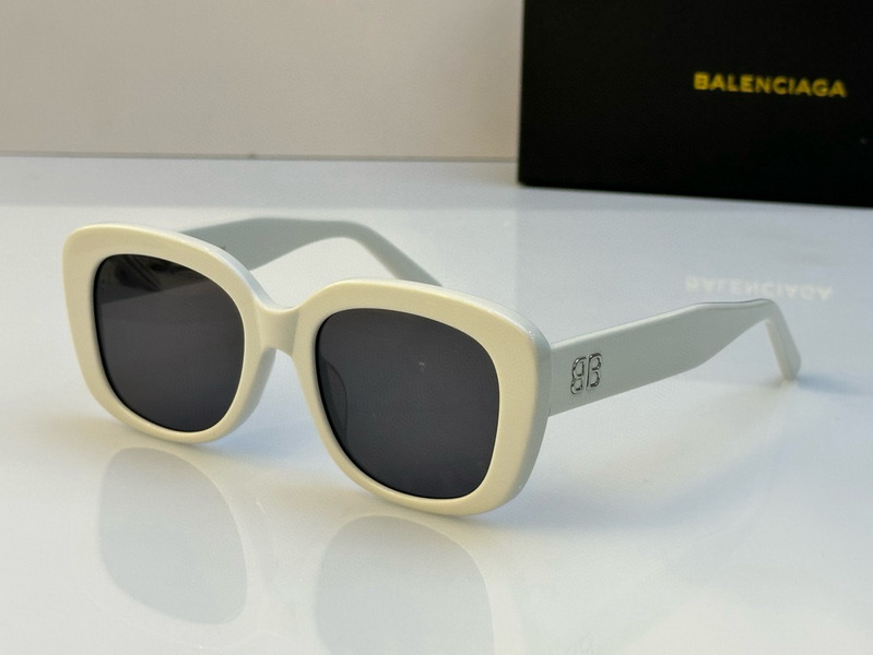 Balenciaga Sunglasses(AAAA)-193