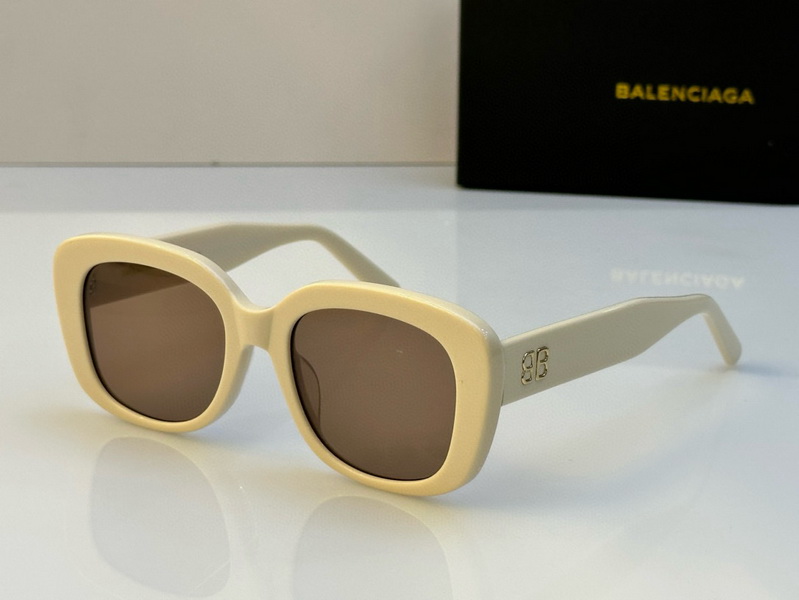Balenciaga Sunglasses(AAAA)-192