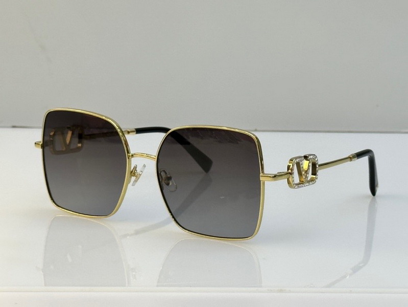 Valentino Sunglasses(AAAA)-203