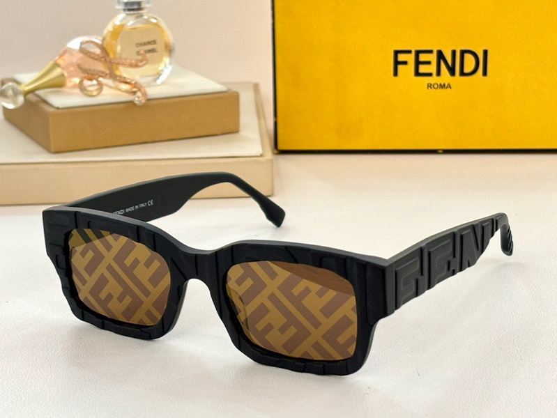 Fendi Sunglasses(AAAA)-341