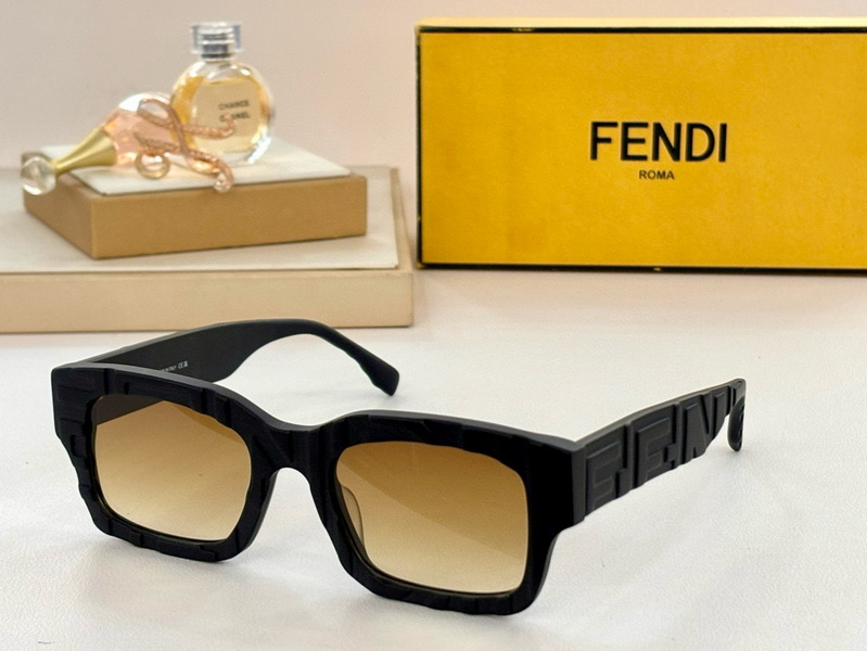 Fendi Sunglasses(AAAA)-338