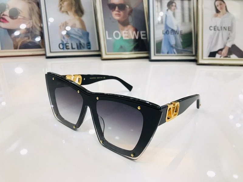 Valentino Sunglasses(AAAA)-184