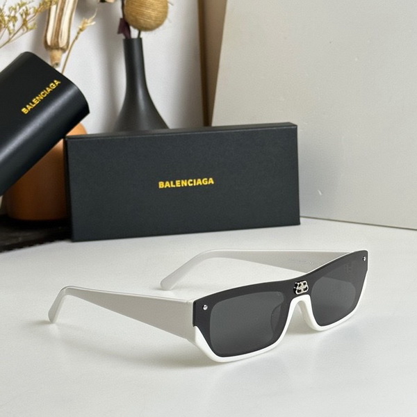 Balenciaga Sunglasses(AAAA)-174