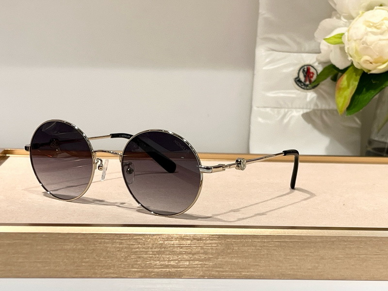 Moncler Sunglasses(AAAA)-010