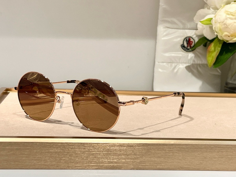 Moncler Sunglasses(AAAA)-009