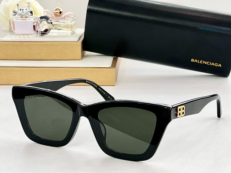 Balenciaga Sunglasses(AAAA)-168