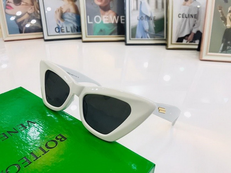 Bottega Veneta Sunglasses(AAAA)-240