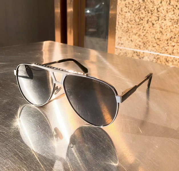 LV Sunglasses(AAAA)-892