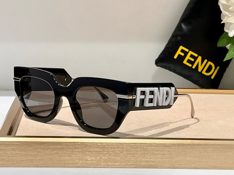 Fendi Sunglasses(AAAA)-296