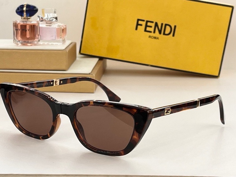Fendi Sunglasses(AAAA)-289