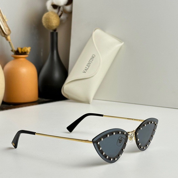 Valentino Sunglasses(AAAA)-124