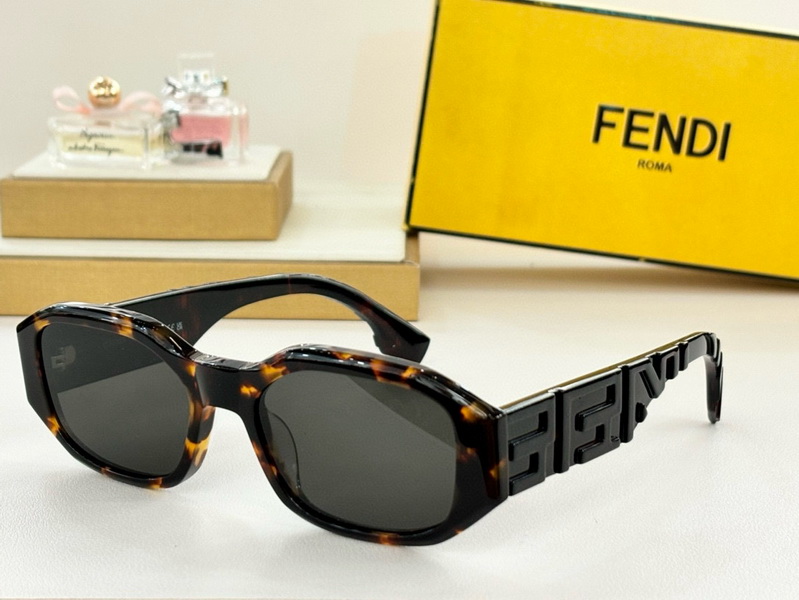 Fendi Sunglasses(AAAA)-264