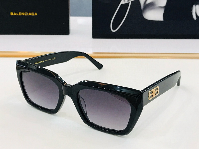 Balenciaga Sunglasses(AAAA)-124