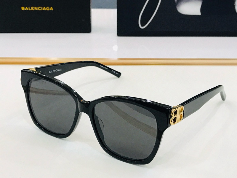 Balenciaga Sunglasses(AAAA)-112