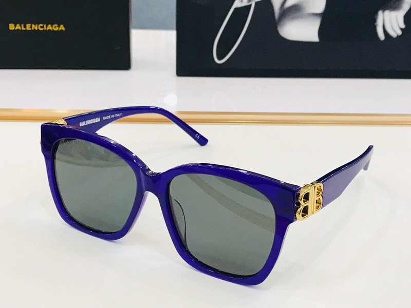Balenciaga Sunglasses(AAAA)-106