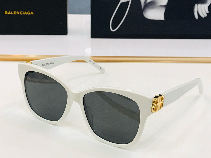 Balenciaga Sunglasses(AAAA)-105