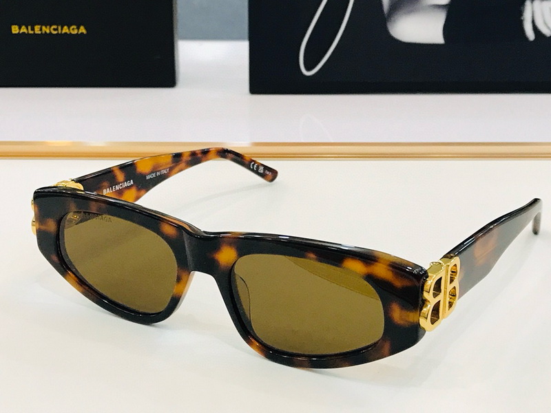Balenciaga Sunglasses(AAAA)-094