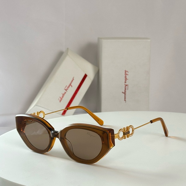 Ferragamo Sunglasses(AAAA)-195